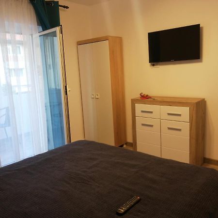 Rosenau Apartment Rîşnov Esterno foto